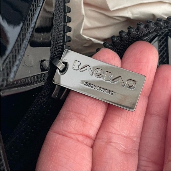 Bao Bao Issey Miyake Rock Basics Shiny Black Geometric Tote Bag BB66AG081 NWT - Picture 14 of 17